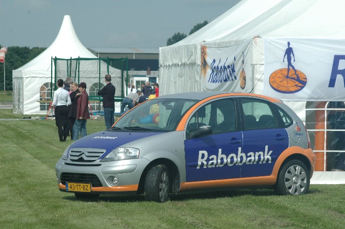 De Rabobank stond samen met Notaris Herwig in een pagode tent op het Midzomer Event.