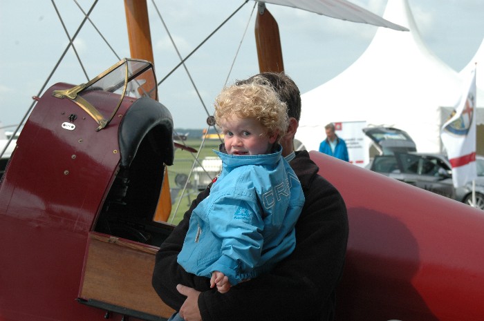 Midzomer Event / Zeeland Airport. Voor de gasten was het natuurlijk prachtig om die gloednieuwe en oude vliegtuigen en dergelijke van dichtbij te kunnen bewonderen.