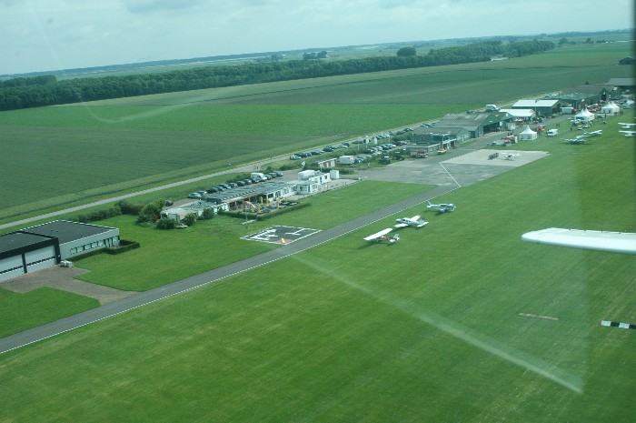 Het Midzomer Event vanuit de lucht.