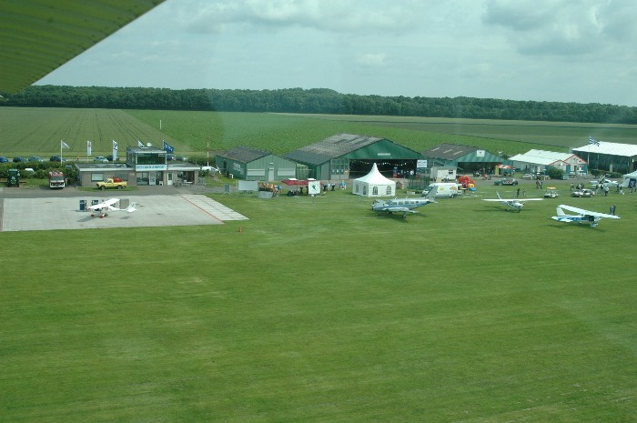 Het Midzomer Event vanuit de lucht.
