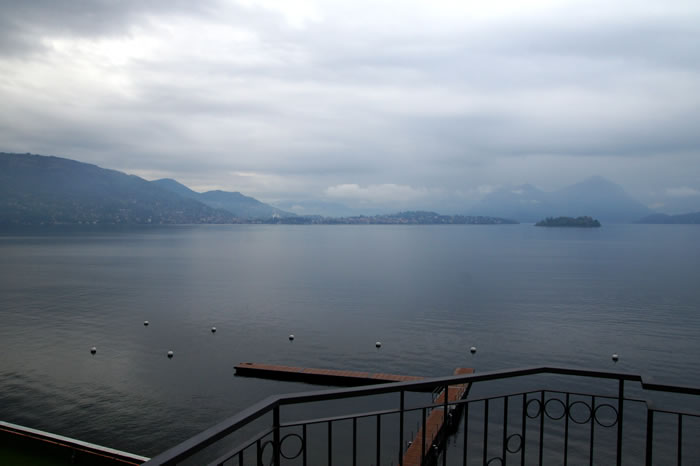 Uitzicht vanaf het balkon van het hotel.