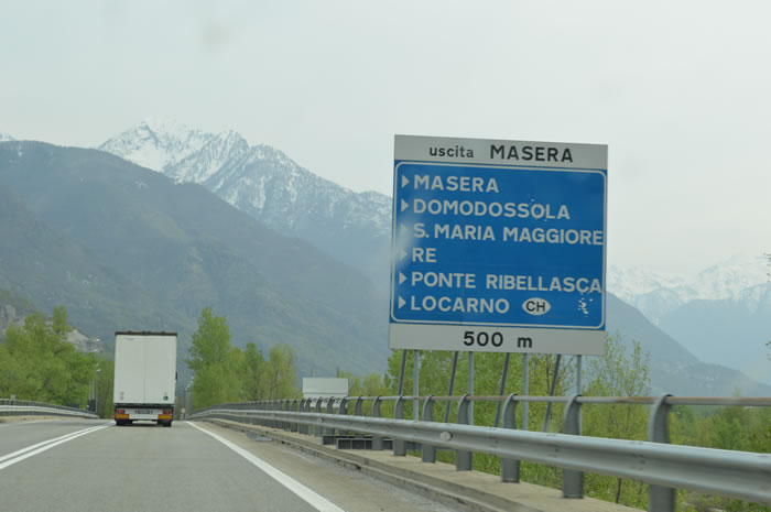 Op een gegeven moment kom je bij Domodossola uit.