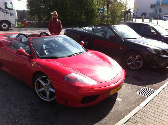 Wel leuk om met twee cabrio`s naar Italië te rijden.