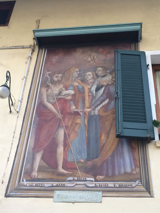 Zomaar op een huis in het dorp.